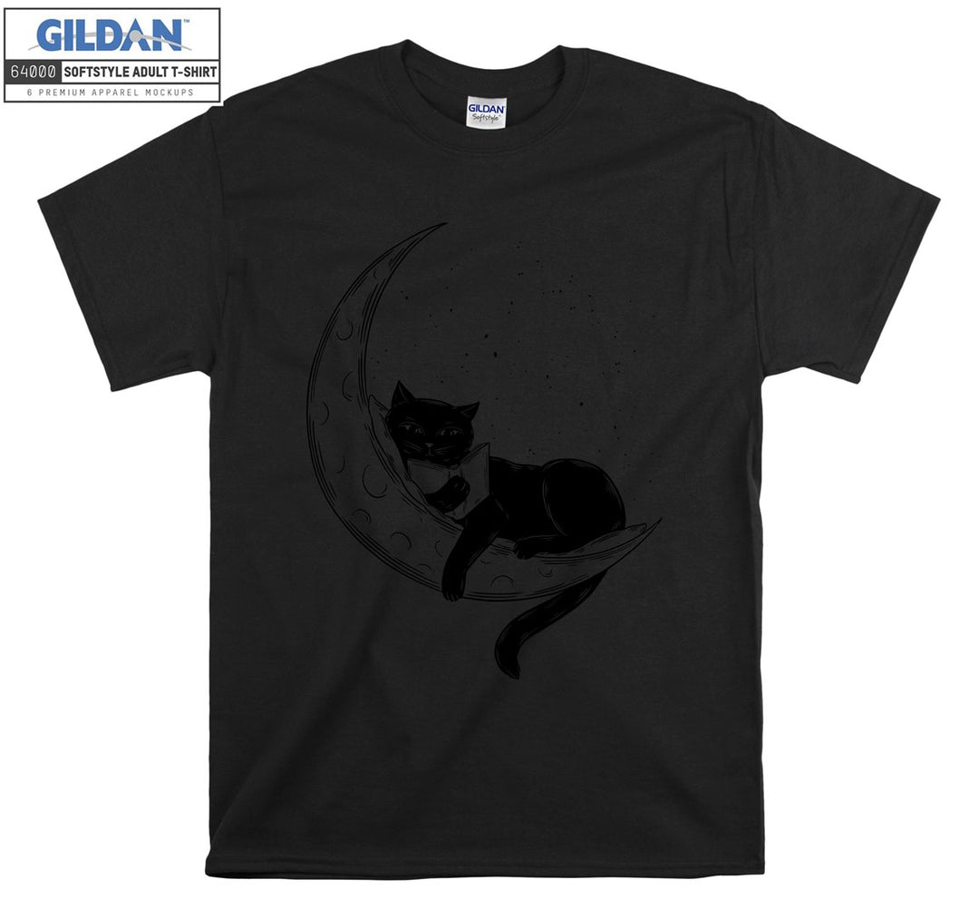 Cresent Moon Cat Reading a Book T-shirt