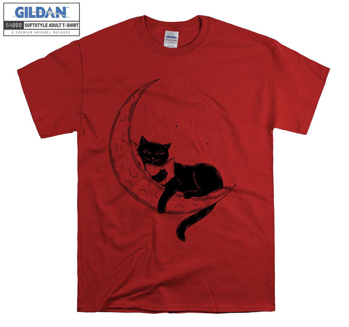 Cresent Moon Cat Reading a Book T-shirt