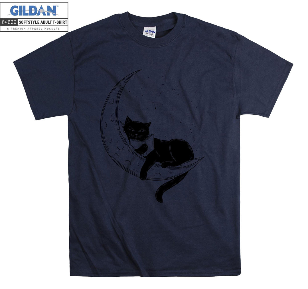 Cresent Moon Cat Reading a Book T-shirt