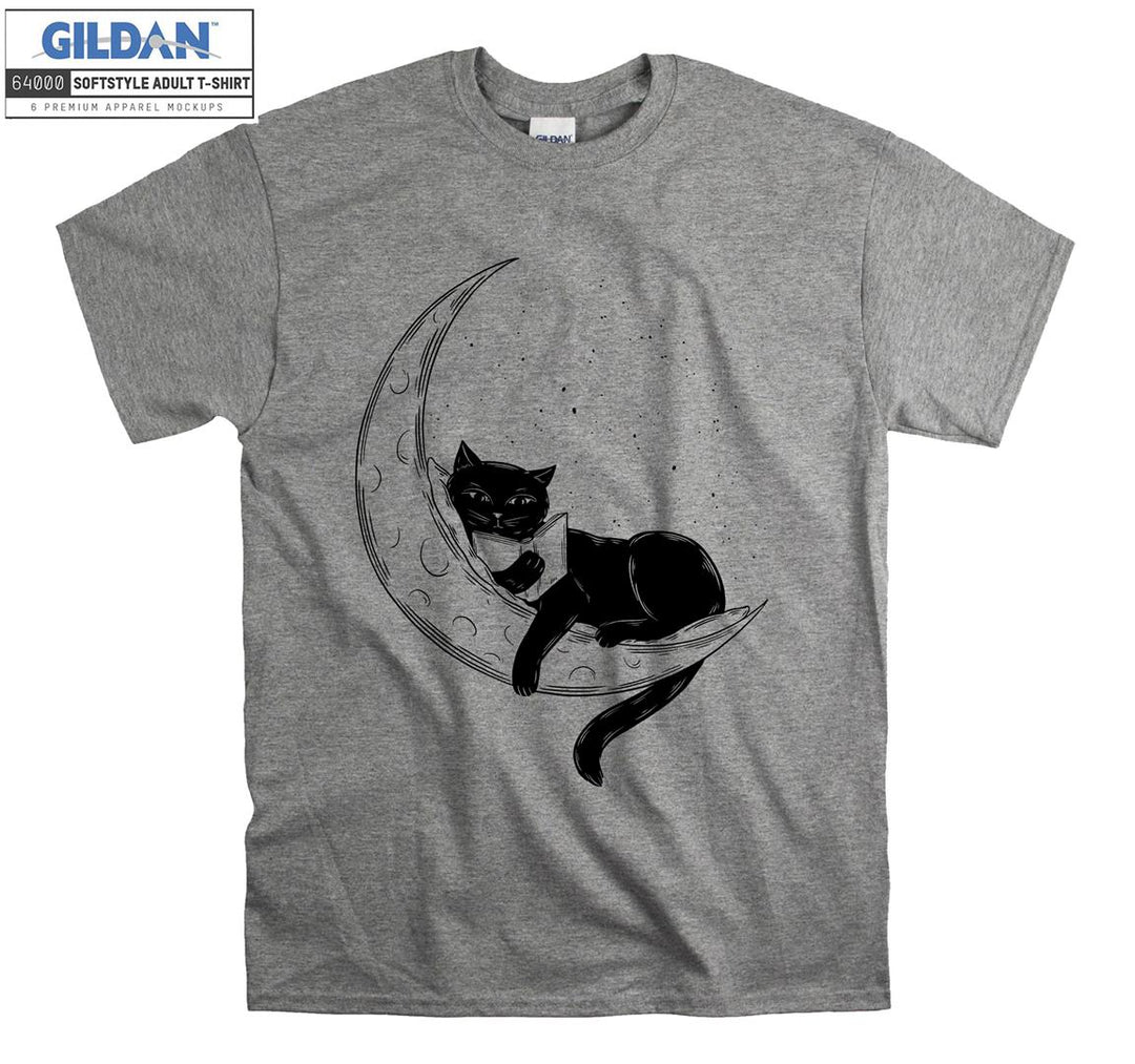 Cresent Moon Cat Reading a Book T-shirt