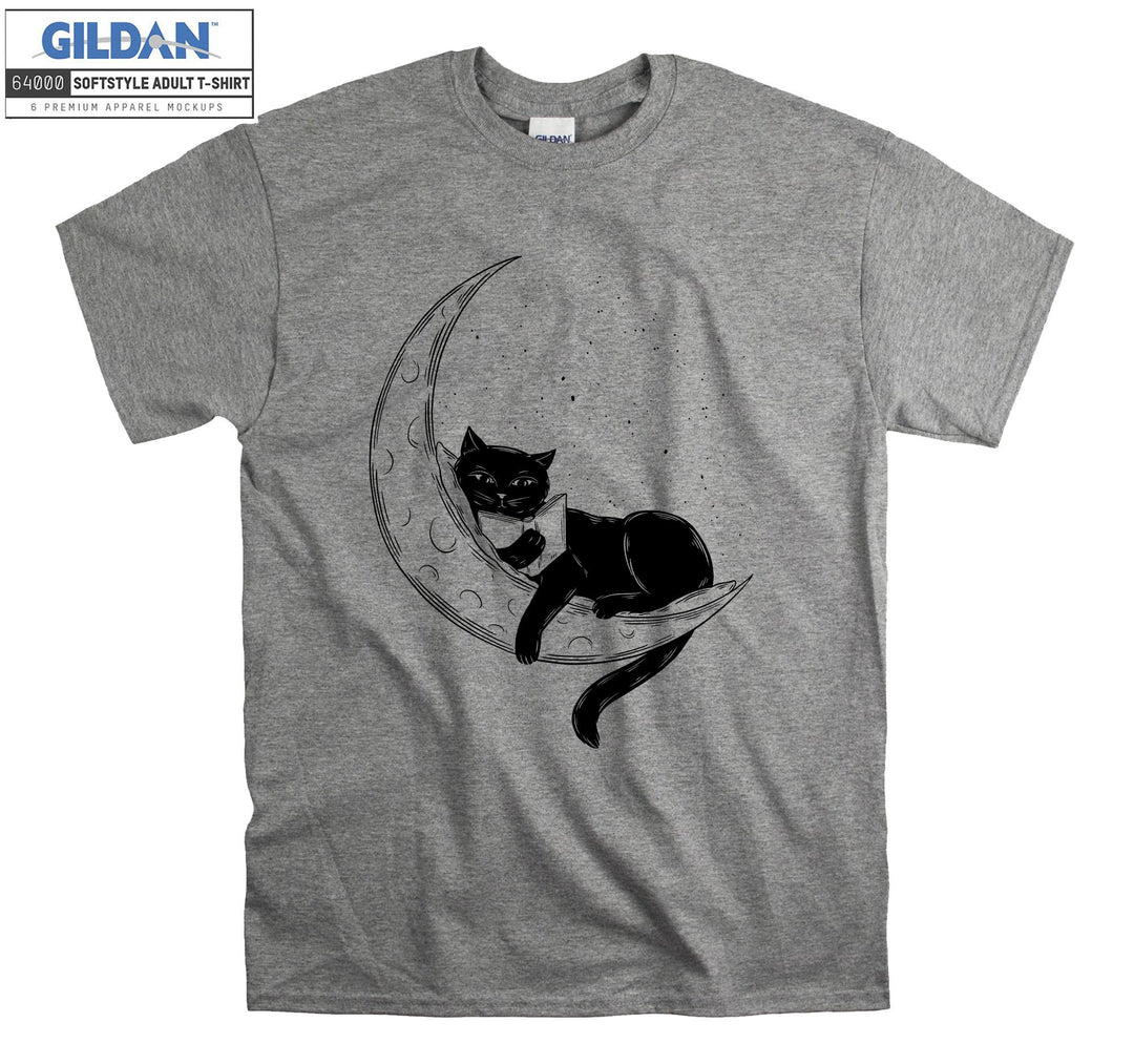 Cresent Moon Cat Reading a Book T-shirt