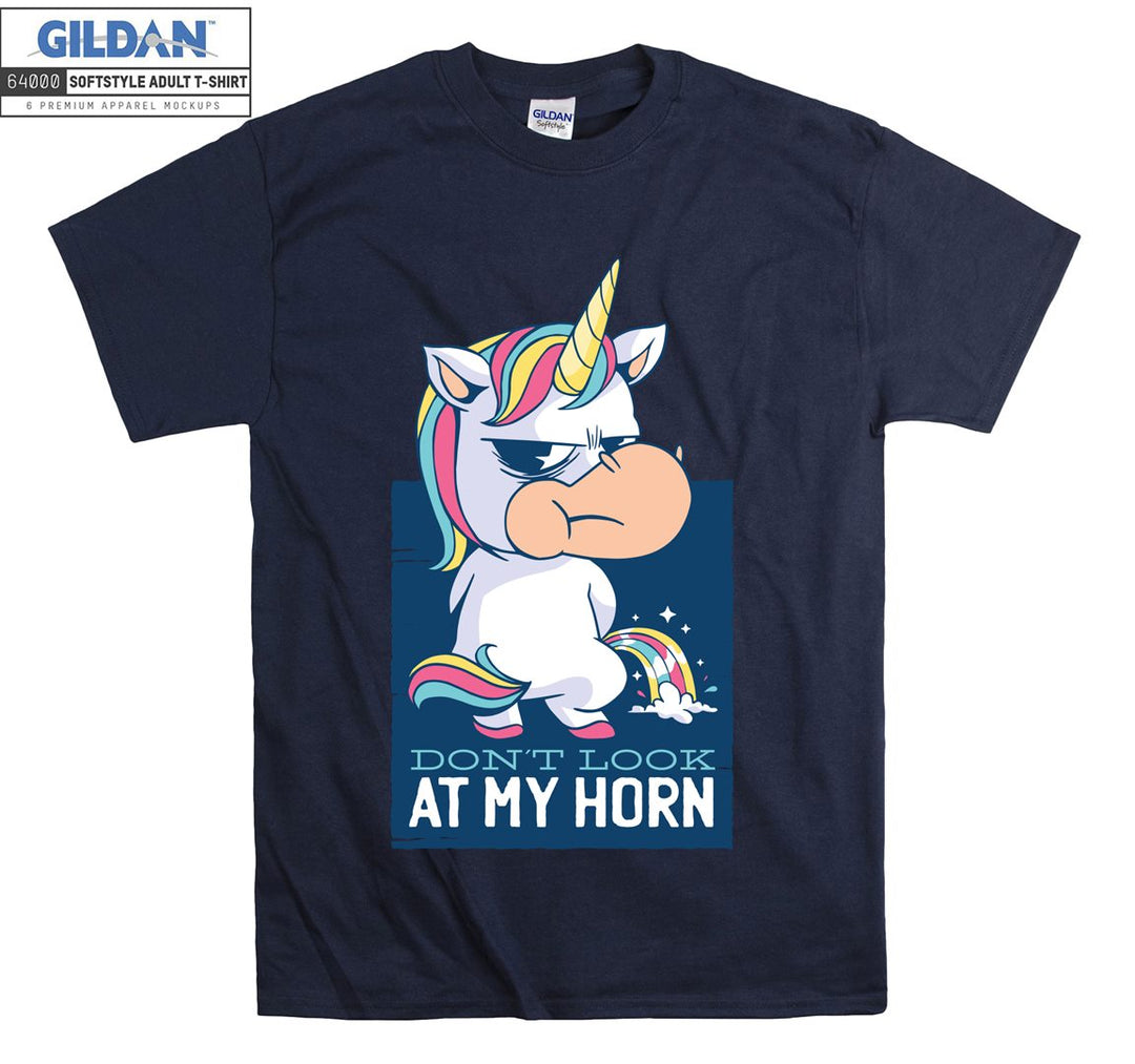 Funny cute unicorn don't look at my horn figure T-shirt