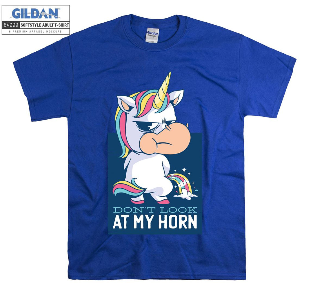 Funny cute unicorn don't look at my horn figure T-shirt