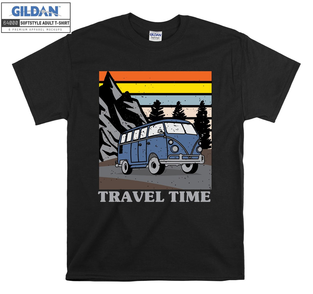 Travel Time Famous Holiday Car Figure T-shirt