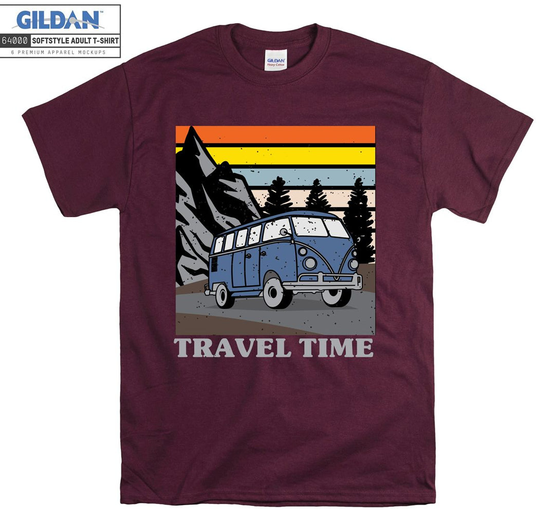 Travel Time Famous Holiday Car Figure T-shirt