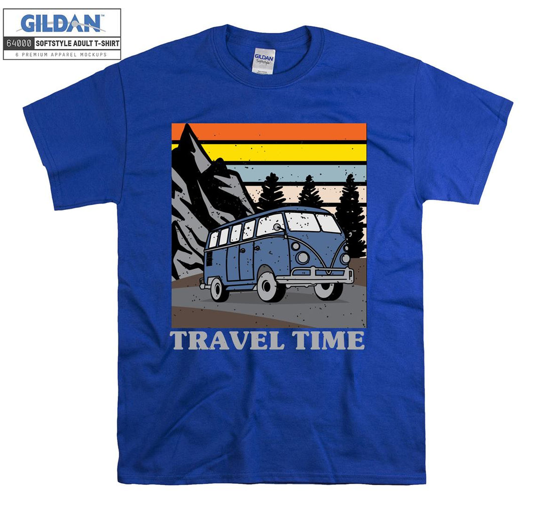 Travel Time Famous Holiday Car Figure T-shirt